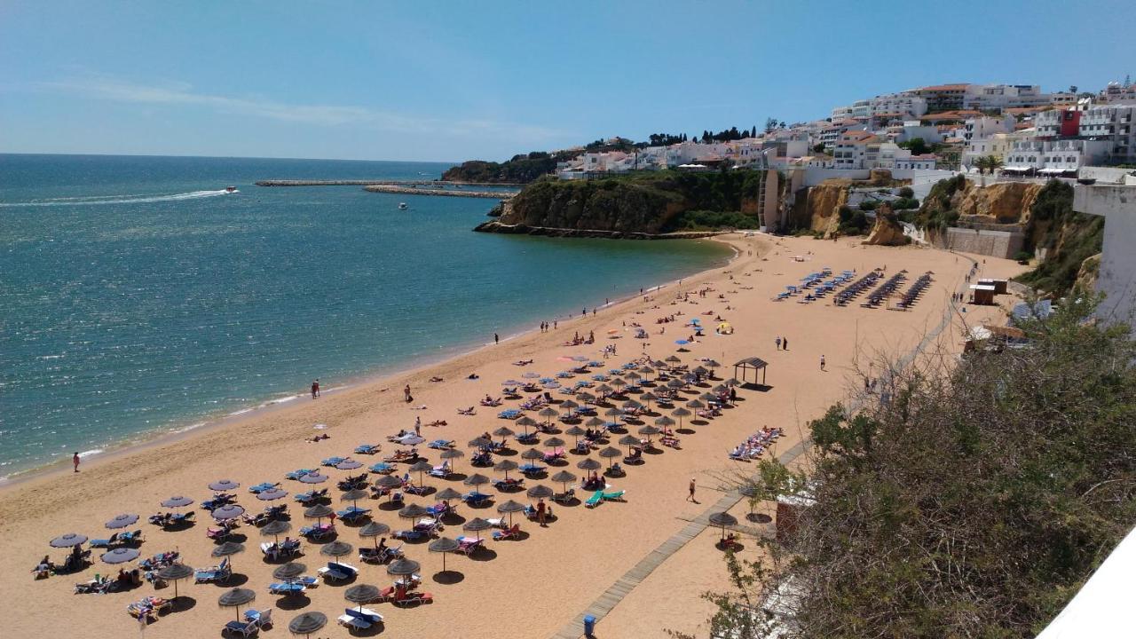 Albufeira Tradicional Beach Apartment المظهر الخارجي الصورة